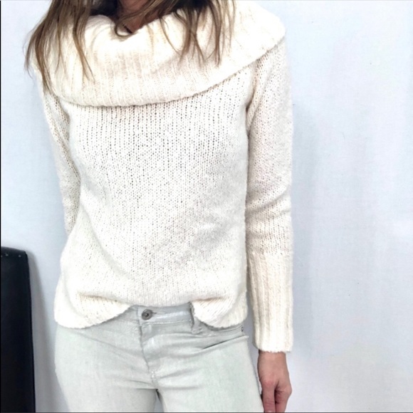 LOFT Sweaters - Ann Taylor Loft Cream Wool Blend Sweater Cowl NWT